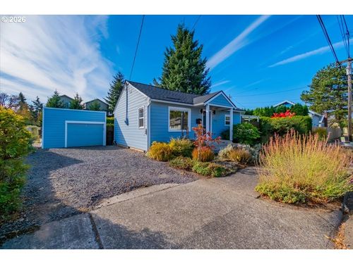 9232 Se Harrison St, Portland, OR, 97216 | Card Image
