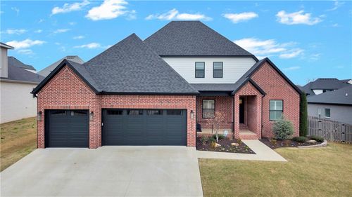 8005 W Bancroft St, Rogers, AR, 72758-5222 | Card Image
