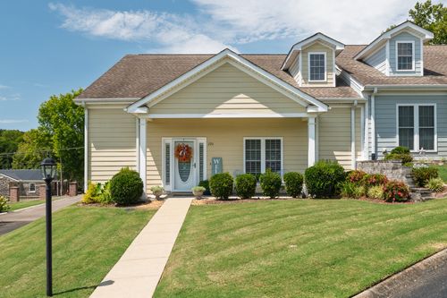 226 James Longstreet Blvd, Fayetteville, TN, 37334-2448 | Card Image