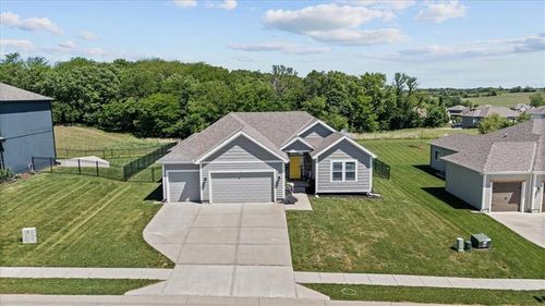 12930 N Champanel Way, Platte City, MO, 64079-4505 | Card Image
