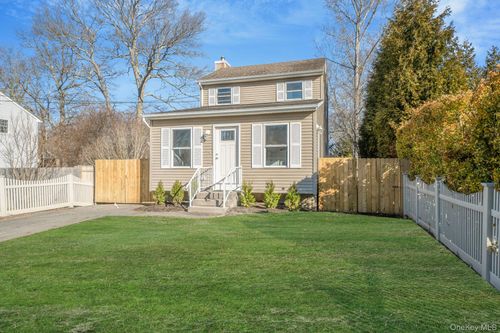 33 Wood Ave, Mastic, NY, 11950-3515 | Card Image