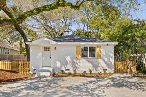 210 Live Oak Avenue, Charleston, SC, 29407 | Card Image