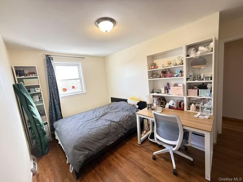 47-45 Oceania St, Bayside, NY, 11361-3218 | Card Image