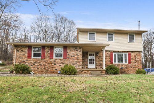 10410 Pleasant Valley Rd, Frazeysburg, OH, 43822-9570 | Card Image
