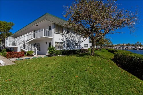 g8-2800 Indian River Blvd, Vero Beach, FL, 32960-4237 | Card Image