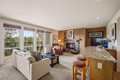 1437-18575 Sw Century Dr, Bend, OR, 97702-1950 | Card Image