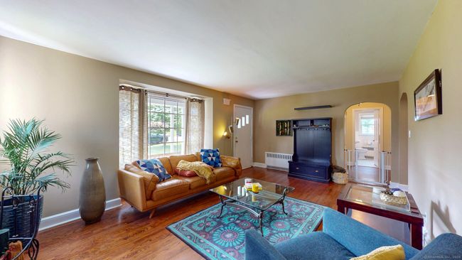 280 Bennett St, House other with 3 bedrooms, 2 bathrooms and null parking in Fairfield CT | Image 6