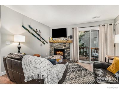 Large Master Bedroom! | Image 1