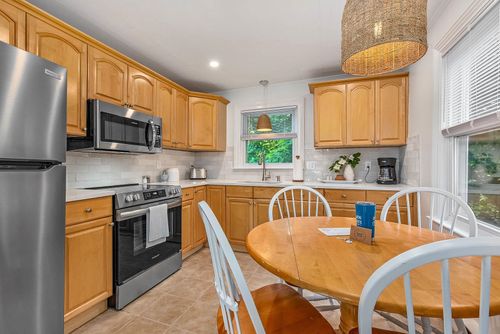 ann-39C Cable Road, Rye, NH, 03870 | Card Image