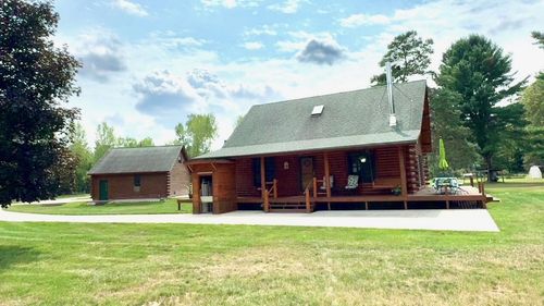 7998 Trout Haven Dr, Evart, MI, 49631-7948 | Card Image