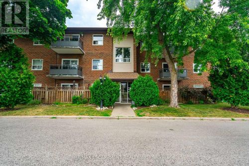 11-608 Grey St, Brantford, ON, N3S4Y1 | Card Image