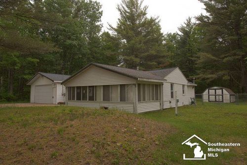 7798 Oak Rd, Saint Helen, MI, 48656-8224 | Card Image