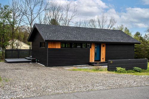 13 Regal Rd, Hudson, NY, 12534 | Card Image