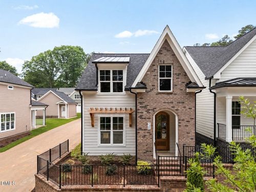 726 Powell Dr, Raleigh, NC, 27606-1626 | Card Image