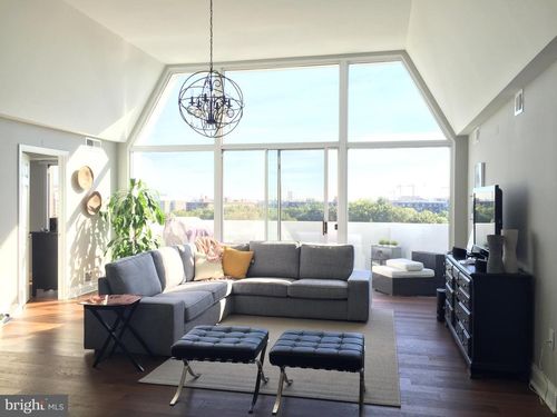 apt-813-700 7th St Sw, WASHINGTON, DC, 20024-2459 | Card Image