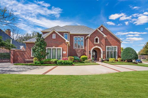 6433 Rockbluff Cir, Plano, TX, 75024-6055 | Card Image