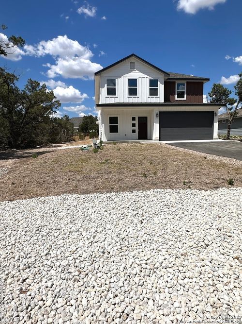 1187 Bob White Dr, Spring Branch, TX, 78070-5525 | Card Image