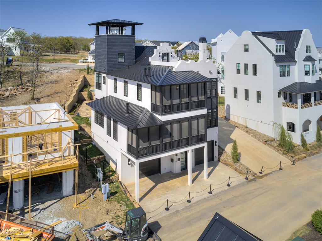 Residential in Carlton Landing