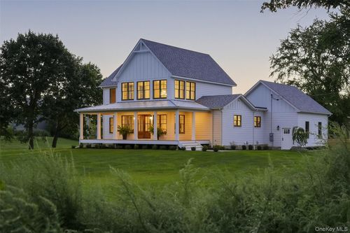134 Costa Rd, Highland, NY, 12528-2401 | Card Image