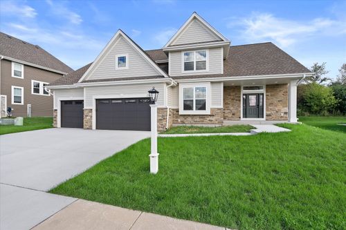 1344 Mohican Trl, Waukesha, WI, 53189-6892 | Card Image