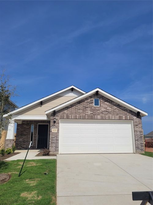 121 Tall Grass Dr, Georgetown, TX, 78628-3192 | Card Image