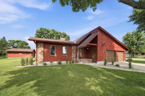 1017 9th St, Gaylord, MN, 55334-7739 | Card Image