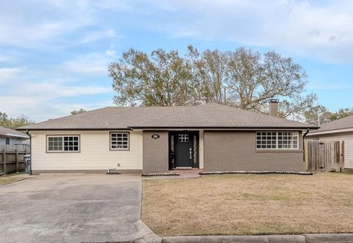 4920 Sue Ave, Groves, TX, 77619-3121 | Card Image