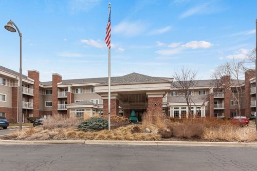 222-801 Mclean Blvd, Elgin, IL, 60123-2072 | Card Image