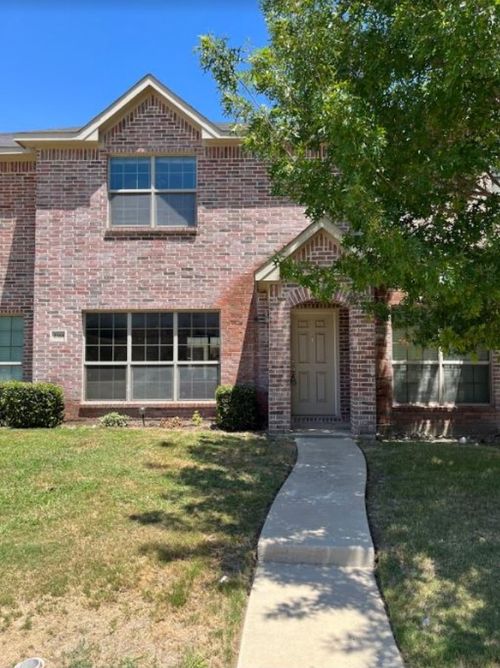 2360 Calendar Ct, Grand Prairie, TX, 75050-7626 | Card Image