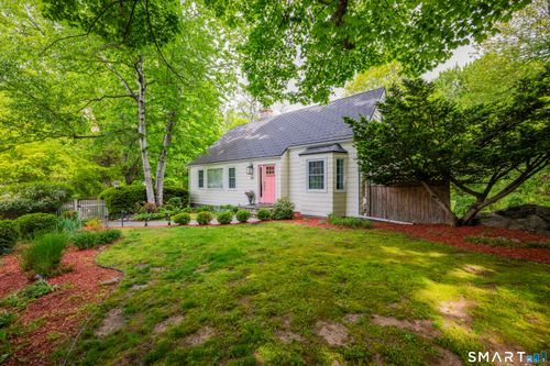 106 County St, Norwalk, CT, 06851-5619 | Card Image