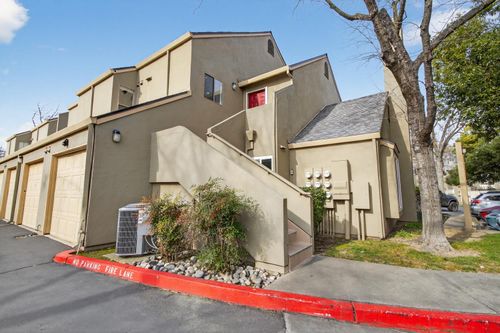 apt-5-5226 Hemlock St, Sacramento, CA, 95841-3060 | Card Image