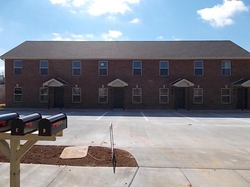 c-1717C Manning Dr, Clarksville, TN, 37042-7972 | Card Image