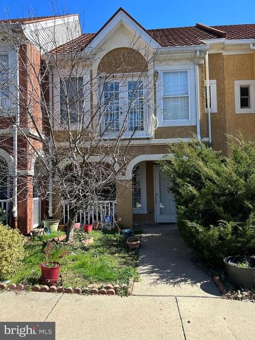 2319 N Howard St, PHILADELPHIA, PA, 19133-3729 | Card Image