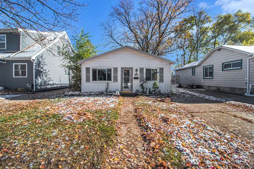 27042 Brettonwoods St, Madison Heights, MI, 48071-3208 | Card Image