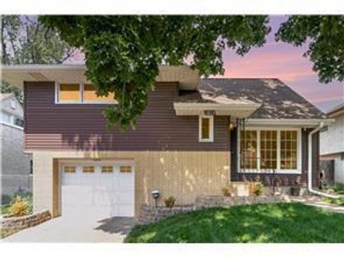 1613 Conway St, Saint Paul, MN, 55106-5925 | Card Image