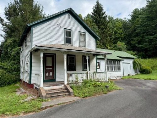 501 Coles Meadow Rd, Northampton, MA, 01060-1140 | Card Image