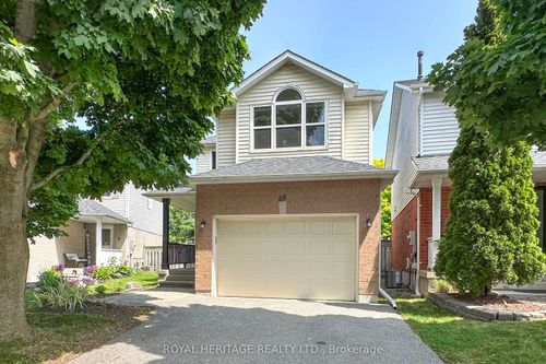 55 Hearthstone Cres, Courtice, ON, L1E2X8 | Card Image