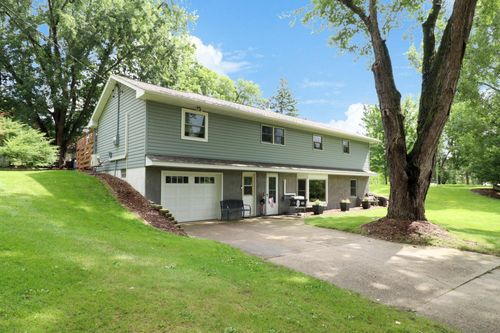 15806 Old Lake Road, Paynesville Twp, MN, 56362 | Card Image