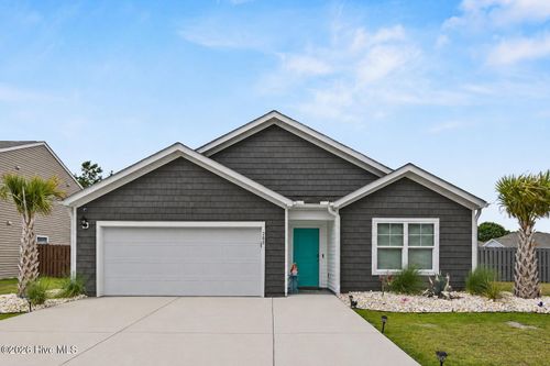 200 Sunshine Dr, Holly Ridge, NC, 28445-6586 | Card Image