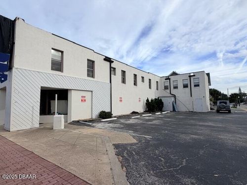 604 Main St, DAYTONA BEACH, FL, 32118-4220 | Card Image