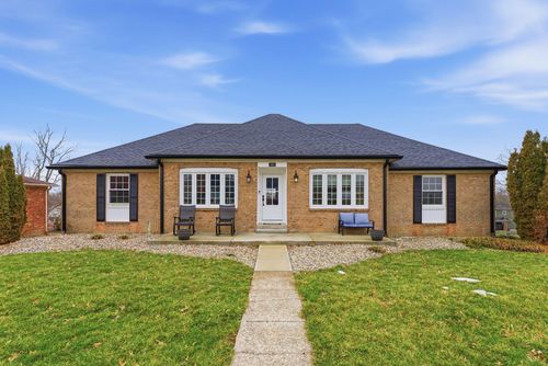 305 Corbitt Dr, Wilmore, KY, 40390-1018 | Card Image