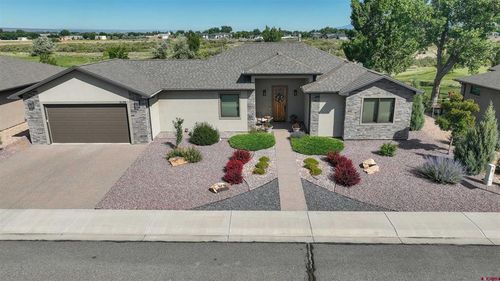 2139 Signature Ridge Ln, Montrose, CO, 81401-6827 | Card Image