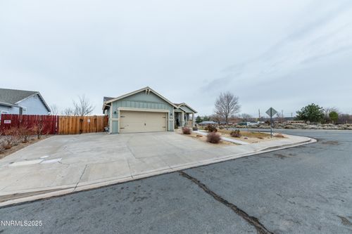10 Curnow Springs Ct, Sparks, NV, 89436-5616 | Card Image