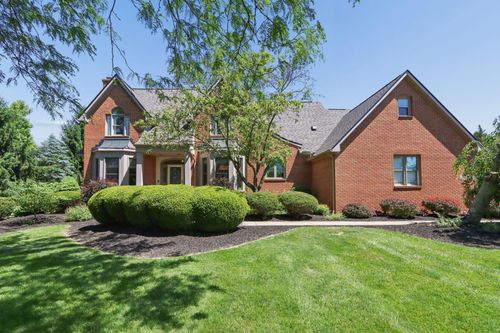 7992 Spring Mill Dr, Canal Winchester, OH, 43110-9264 | Card Image
