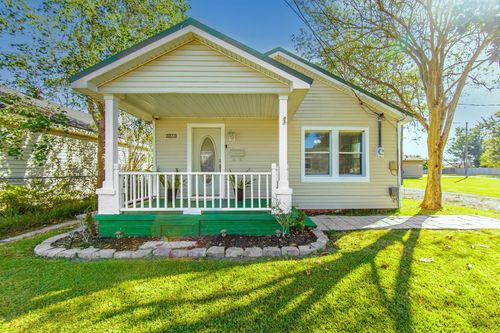 1831 Himalaya Ave, Thibodaux, LA, 70301-5423 | Card Image