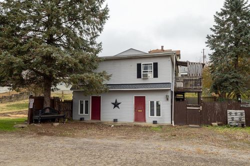 621R Grant St, McMechen, WV, 26040-1213 | Card Image