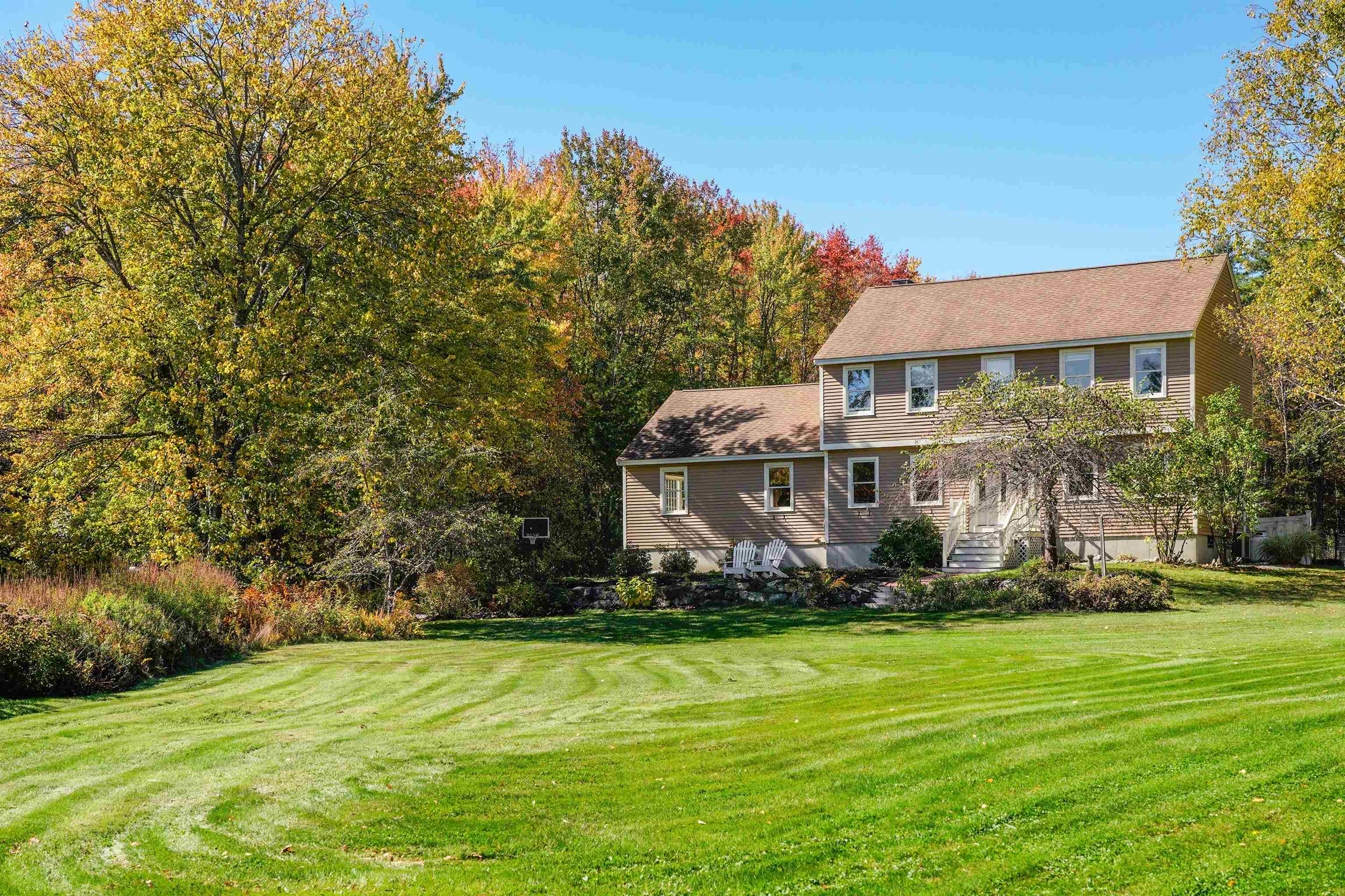 Harrod Ln, Bedford, NH 03110