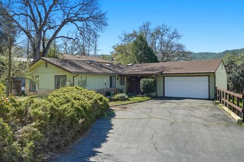 40888 Goldside Dr, Oakhurst, CA, 93644 | Card Image