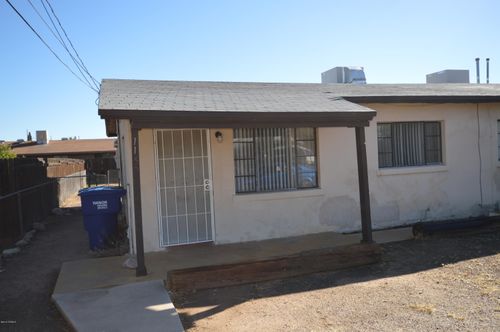 1152 N Santa Rosa Ave, Tucson, AZ, 85712-4728 | Card Image
