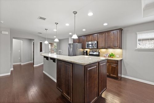 823 Hamilton Ln, Georgetown, TX, 78633-2128 | Card Image